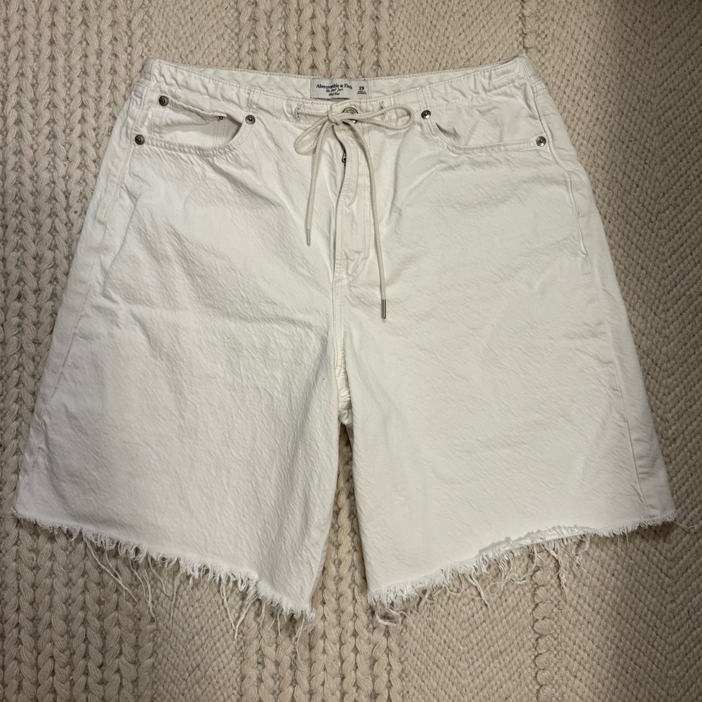 Abercrombie Mid Rise Jort, sz 29 - Picture 6 of 9